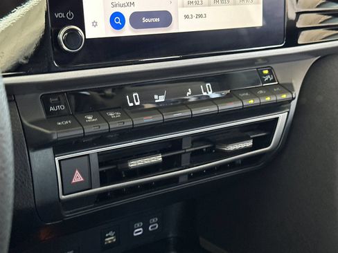 Used 2025 Toyota Camry LE FWD image 17