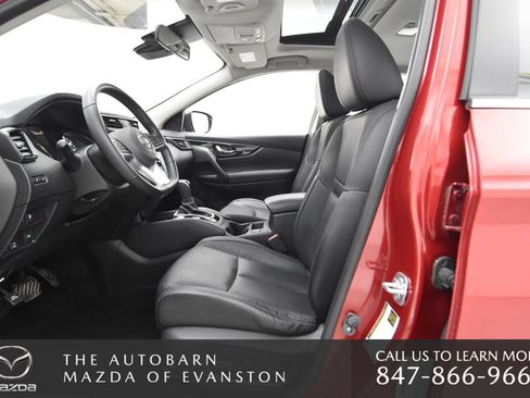 Used 2017 Nissan Rogue Sport SL w/ SL Premium Package image 30