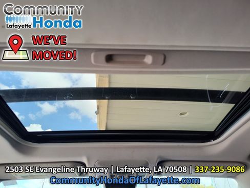 Used 2021 Toyota RAV4 XLE Premium FWD image 31