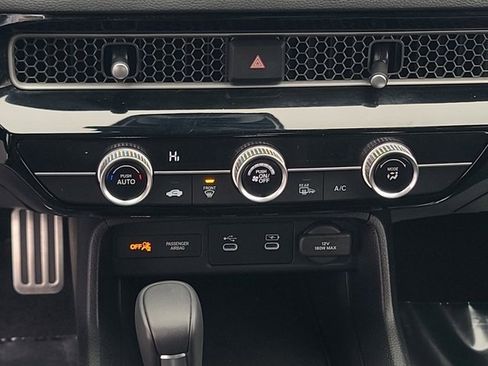 Used 2025 Honda Civic Sport image 18