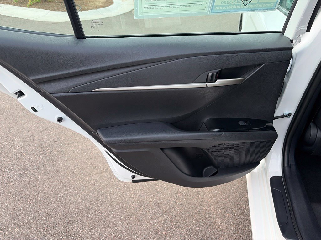 Used 2025 Toyota Camry LE FWD image 17
