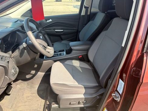Used 2018 Ford Escape SE w/ SE Sync 3 Package FWD image 21