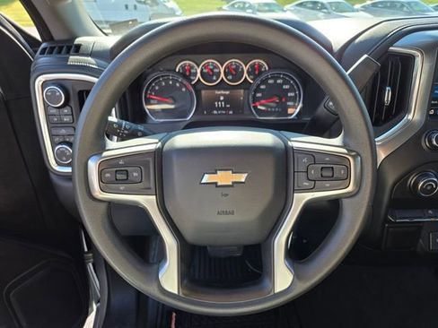 Used 2019 Chevrolet Silverado 1500 LT AWD/4WD image 31