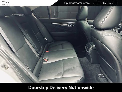 Used 2018 INFINITI Q50 Luxe w/ Cargo Package (L95) RWD image 21