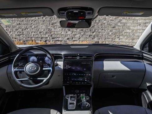 Used 2023 Hyundai Tucson Limited image 25