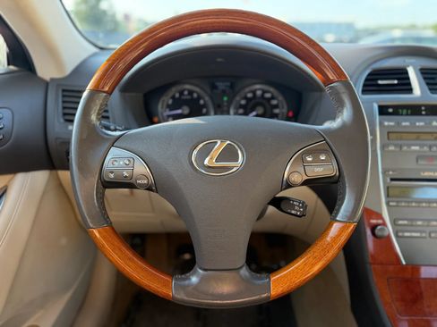 Used 2010 Lexus ES 350 FWD image 25