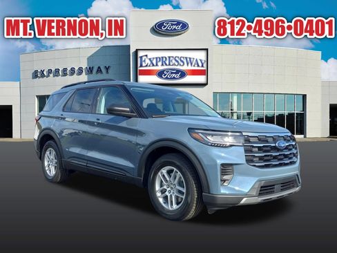 New 2026 Ford Explorer Active RWD image 4