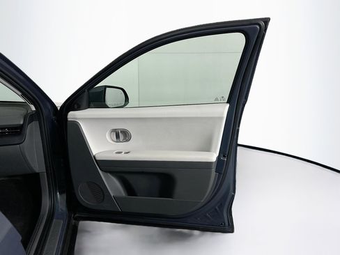 Used 2024 Hyundai Ioniq 5 SEL image 32