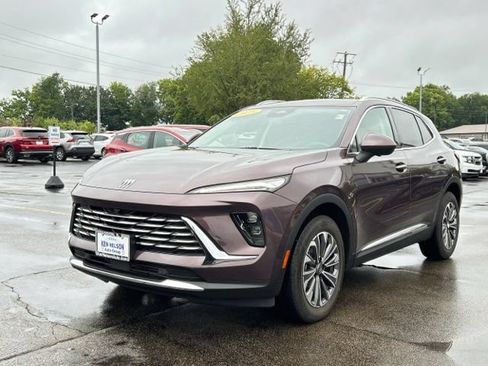 Certified 2025 Buick Envision Preferred AWD/4WD image 4