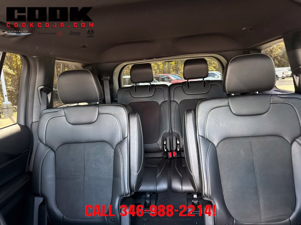 Used 2025 Jeep Grand Cherokee L Altitude AWD/4WD image 19