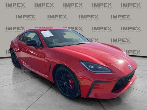 Used 2024 Toyota GR86 image 7