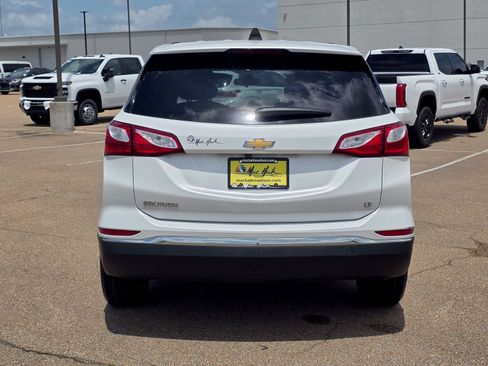 Used 2019 Chevrolet Equinox LT FWD image 6