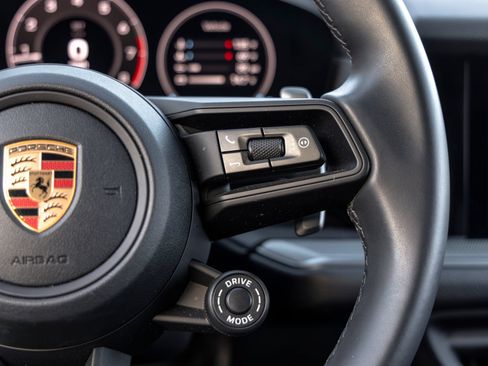 Certified 2026 Porsche Cayenne Coupe AWD/4WD image 31