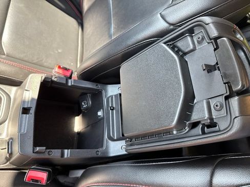 Used 2020 Jeep Wrangler Unlimited Rubicon AWD/4WD image 22