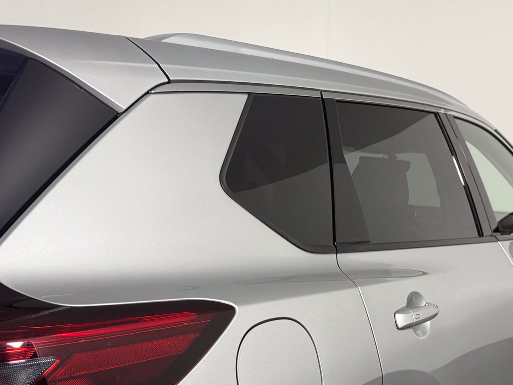 Certified 2023 Nissan Rogue SL w/ SL Premium Package FWD image 9