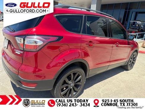Used 2017 Ford Escape Titanium FWD image 5