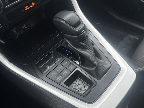 Used 2025 Toyota RAV4 XLE image 25