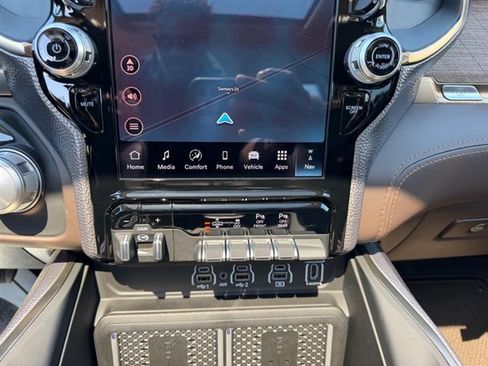 New 2026 RAM 1500 Limited AWD/4WD image 16