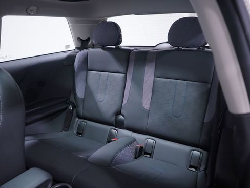 Used 2025 MINI Cooper S image 9