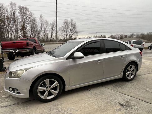 Used 2013 Chevrolet Cruze LT w/ RS Package image 5