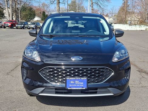 Used 2022 Ford Escape SE w/ Cold Weather Package AWD/4WD image 2