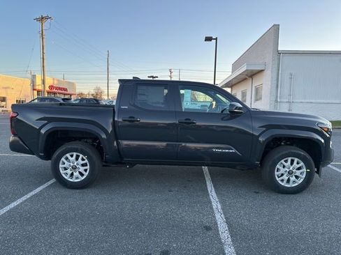 New 2026 Toyota Tacoma SR5 image 6