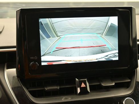 Used 2023 Toyota Corolla LE image 17