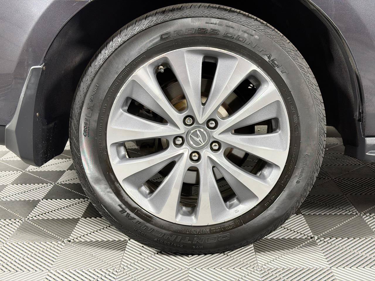 Used 2014 Acura MDX w/ Technology Package AWD/4WD image 30