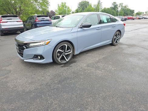 Used 2022 Honda Accord Sport image 3