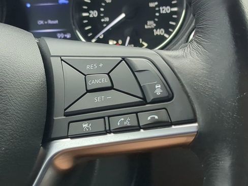 Used 2018 Nissan Rogue Sport SL w/ SL Premium Package image 28