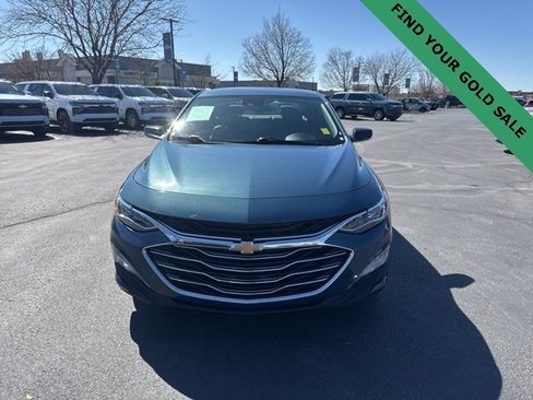 Used 2024 Chevrolet Malibu LT image 2