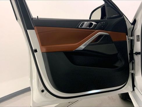 Certified 2025 BMW X6 M60i image 24