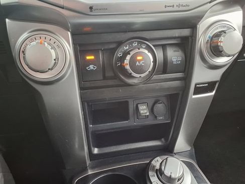 Used 2019 Toyota 4Runner SR5 Premium AWD/4WD image 26