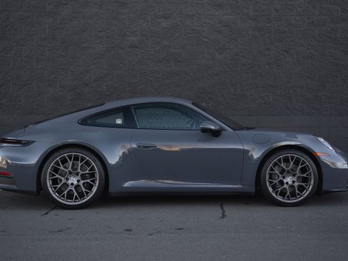 Certified 2025 Porsche 911 Carrera image 8