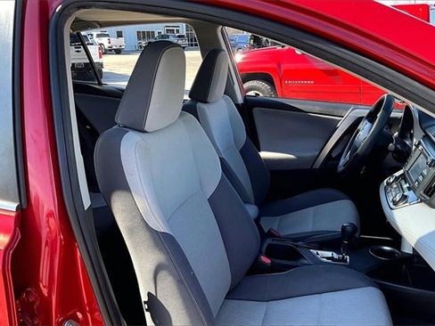 Used 2015 Toyota RAV4 XLE image 29