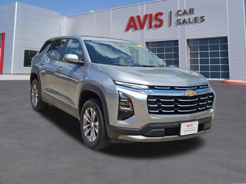 Used 2025 Chevrolet Equinox LT AWD/4WD image 9