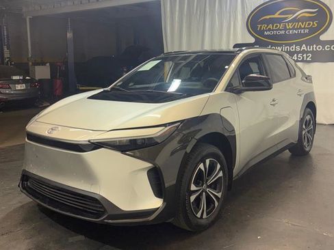 Used 2023 Toyota bZ4X XLE image 3