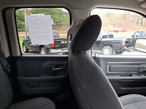 Used 2024 RAM 1500 Classic SLT image 13