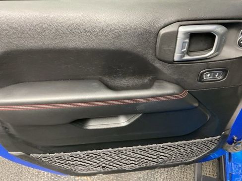 Used 2021 Jeep Gladiator Rubicon image 11