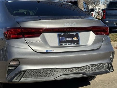 Used 2024 Kia Forte LXS image 9