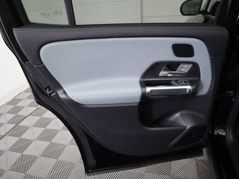 New 2026 Mercedes-Benz GLB 250 image 27