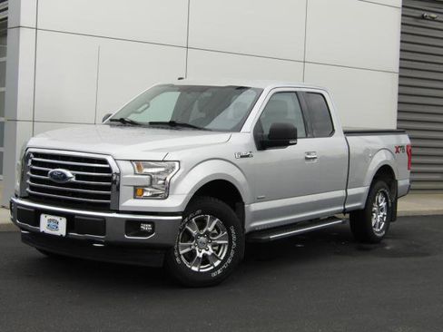 Used 2017 Ford F150 XLT w/ Equipment Group 301A Mid AWD/4WD image 28
