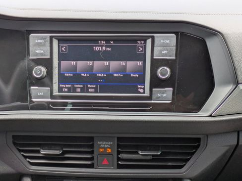 Used 2019 Volkswagen Jetta R-Line image 19