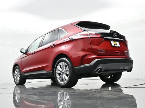 Used 2020 Ford Edge Titanium w/ Equipment Group 301A AWD/4WD image 30