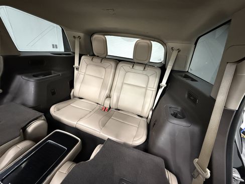 Used 2020 Lincoln Aviator Reserve w/ Equipment Group 202A image 25