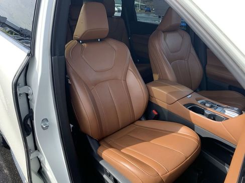 Used 2023 INFINITI QX60 Sensory w/ Vision Package image 26