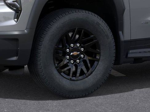 New 2026 Chevrolet Silverado EV LT AWD/4WD image 9