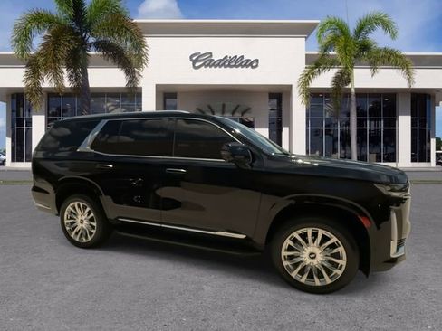 Certified 2023 Cadillac Escalade Premium Luxury RWD image 17