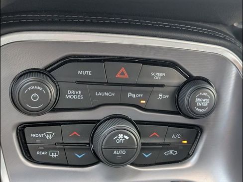 Used 2022 Dodge Challenger R/T Scat Pack RWD image 17