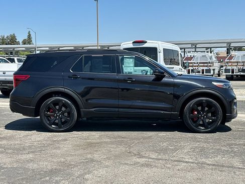 Certified 2023 Ford Explorer ST w/ Equipment Group 401A AWD/4WD image 2